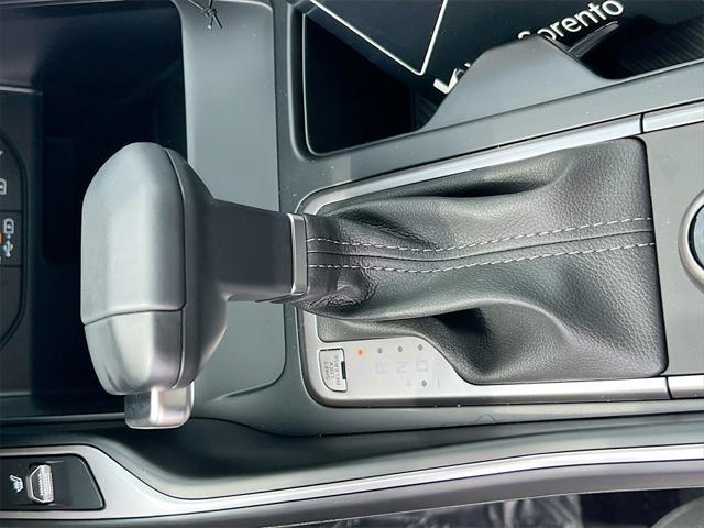 new 2025 Kia Sorento car, priced at $33,746