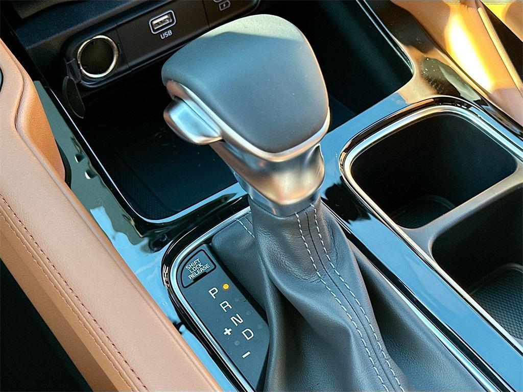 new 2025 Kia Telluride car, priced at $44,098