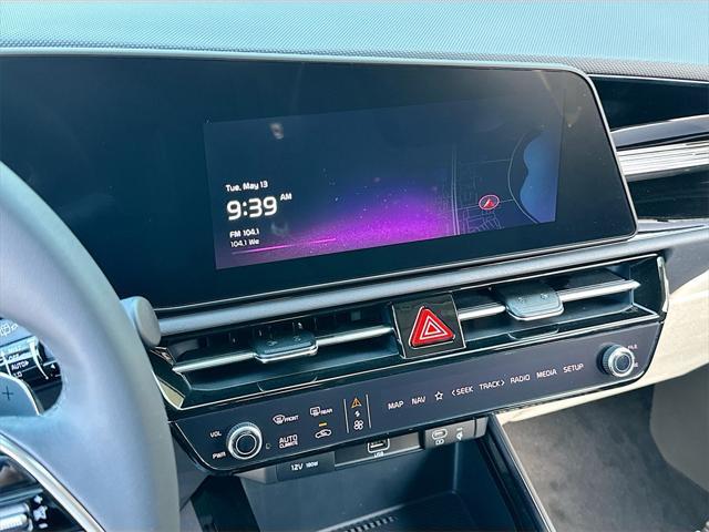 new 2025 Kia Niro car, priced at $29,011