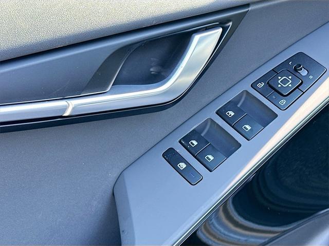 new 2025 Kia Niro car, priced at $29,011