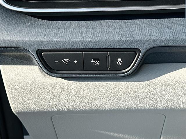 new 2025 Kia Carnival Hybrid car, priced at $42,536