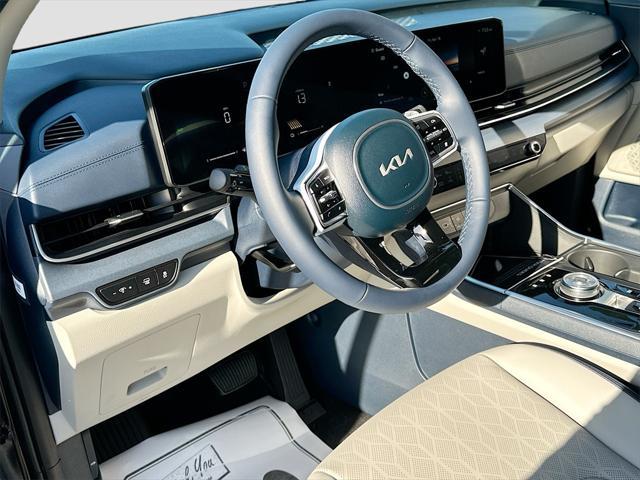new 2025 Kia Carnival Hybrid car, priced at $42,536