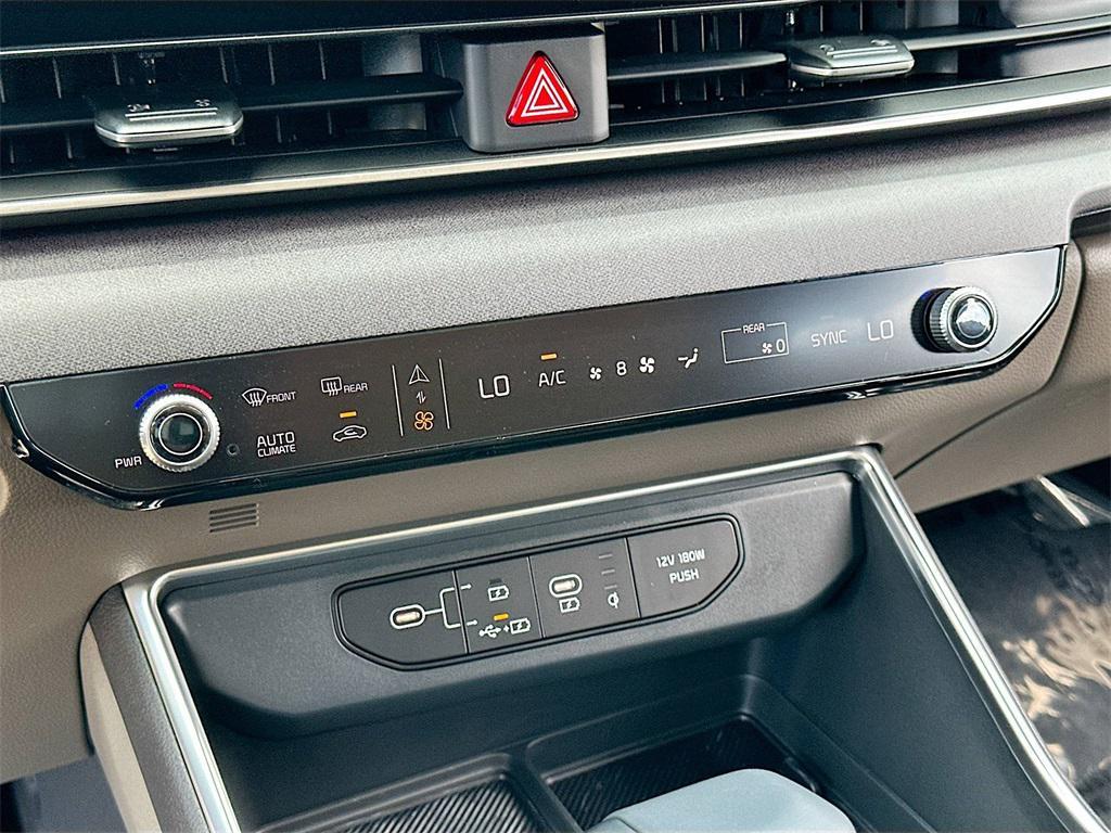 new 2026 Kia Carnival car, priced at $40,127