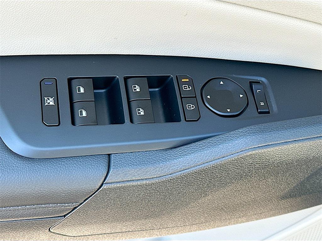 new 2026 Kia Sportage car, priced at $30,478