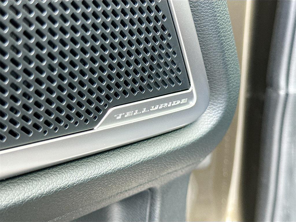 new 2025 Kia Telluride car, priced at $37,686
