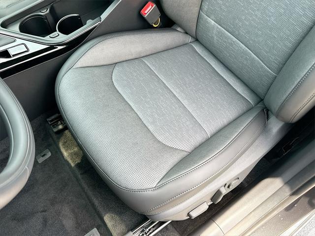 new 2025 Kia Niro car, priced at $31,498