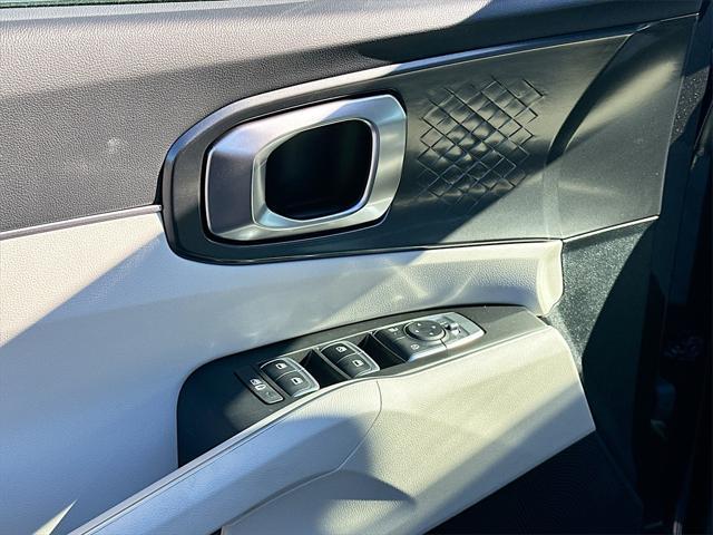 new 2025 Kia Sorento car, priced at $34,584