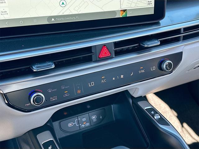 new 2025 Kia Sorento car, priced at $34,584