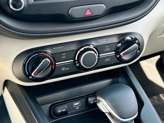 new 2025 Kia Soul car, priced at $20,571