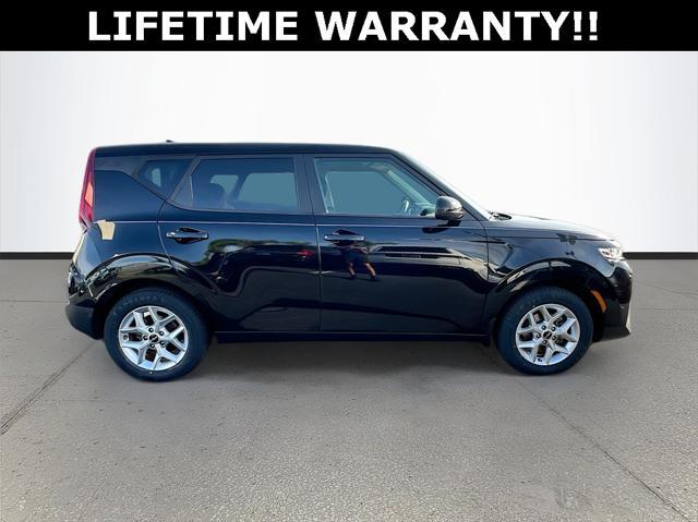 used 2022 Kia Soul car, priced at $14,991