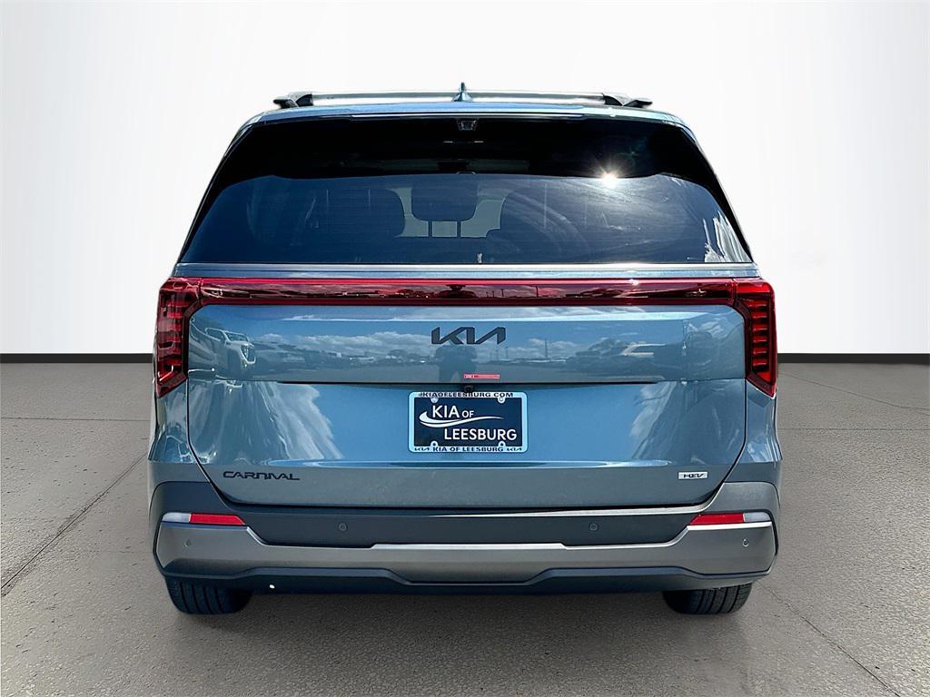 new 2026 Kia Carnival Hybrid car, priced at $53,126