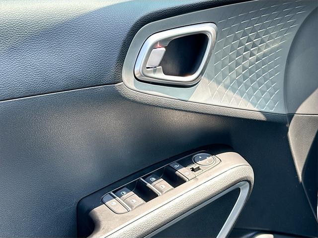 new 2025 Kia Soul car, priced at $22,498