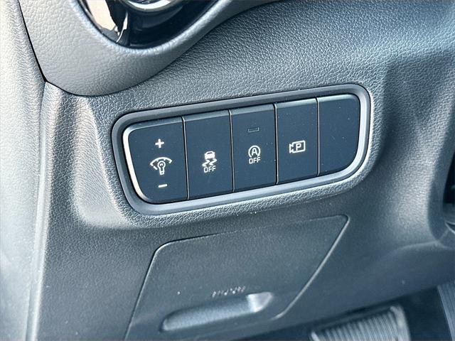 new 2025 Kia Soul car, priced at $22,498