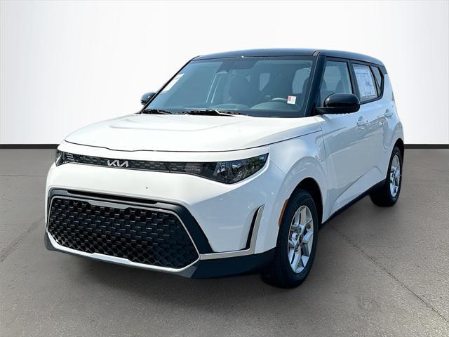 new 2025 Kia Soul car, priced at $22,498