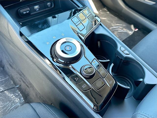 new 2025 Kia Sportage Hybrid car, priced at $29,809