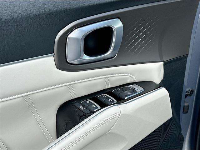 new 2025 Kia Sorento car, priced at $38,774