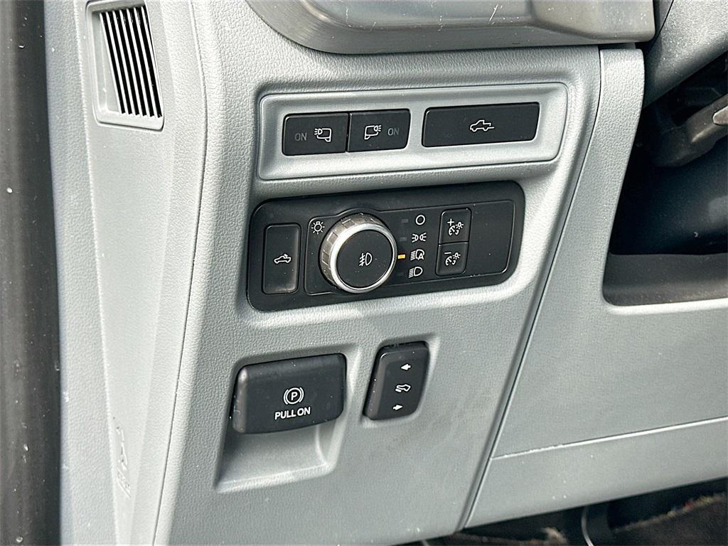 used 2021 Ford F-150 car, priced at $36,551