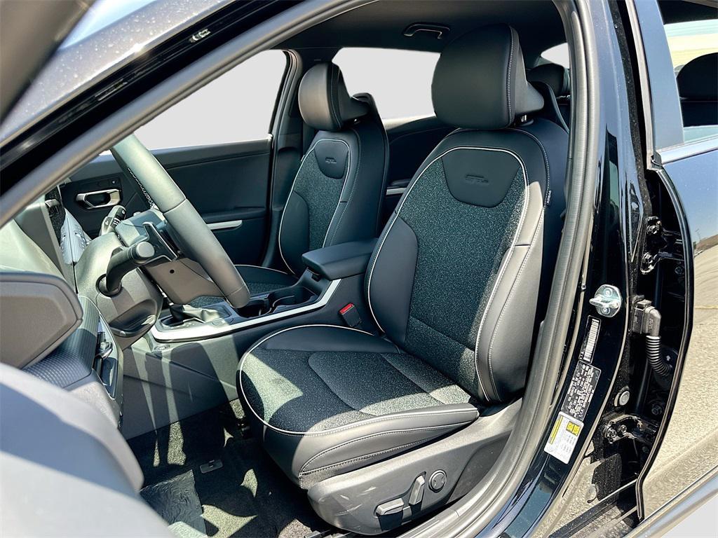 new 2025 Kia K4 car, priced at $22,811