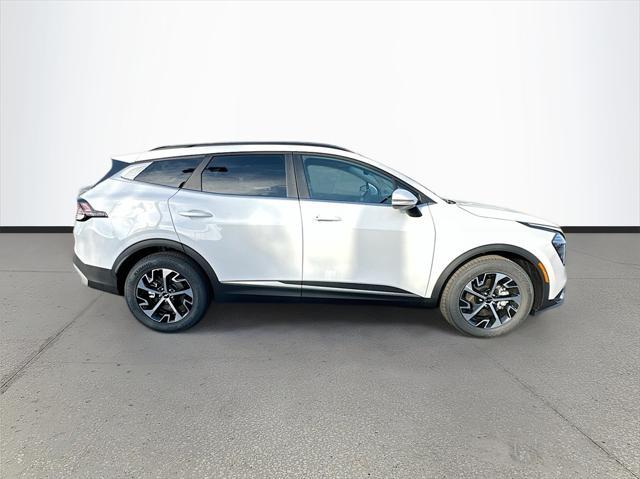 new 2025 Kia Sportage car, priced at $30,332