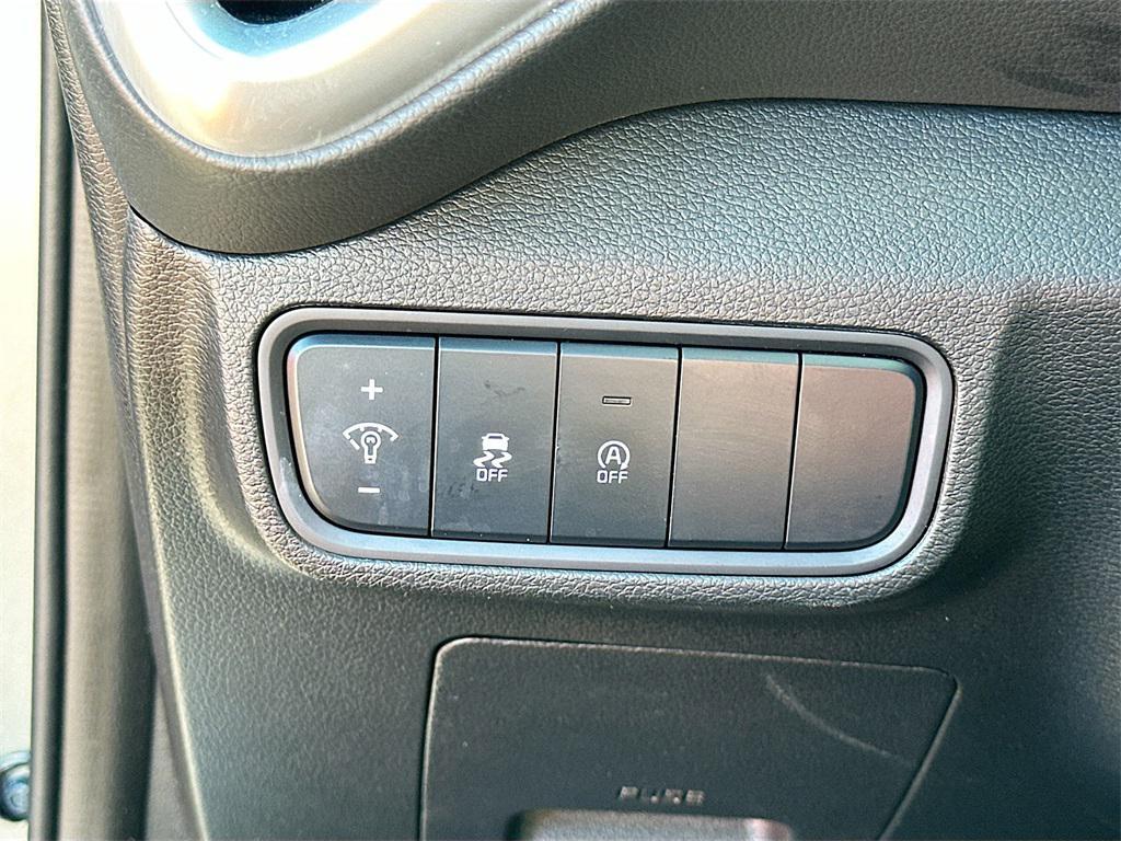 used 2024 Kia Soul car, priced at $15,221