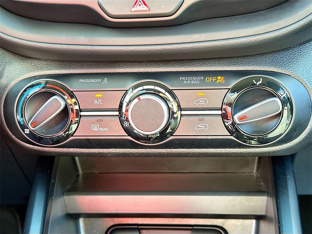 used 2024 Kia Soul car, priced at $15,221