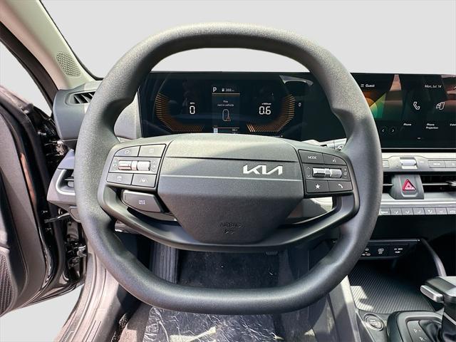 new 2025 Kia K4 car, priced at $22,007