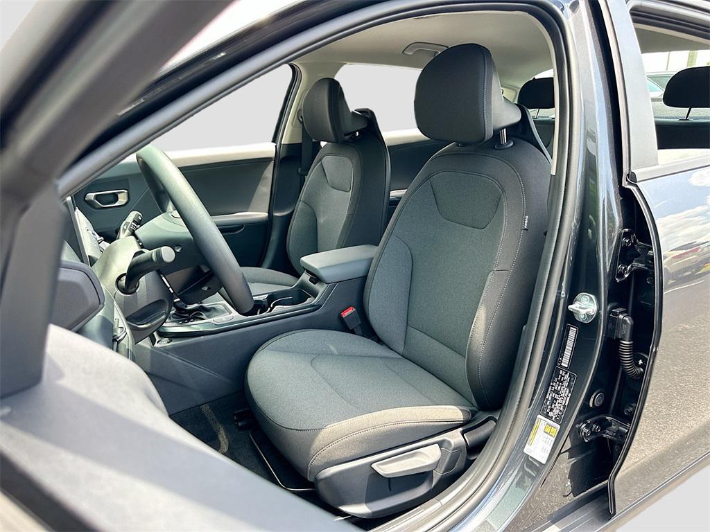 new 2025 Kia K4 car, priced at $22,007