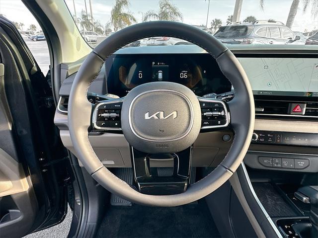 new 2025 Kia Carnival car, priced at $39,818