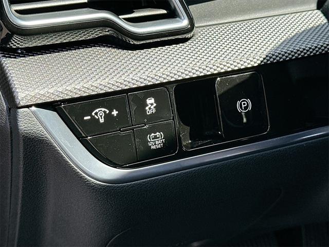 new 2025 Kia Sportage Hybrid car, priced at $30,973
