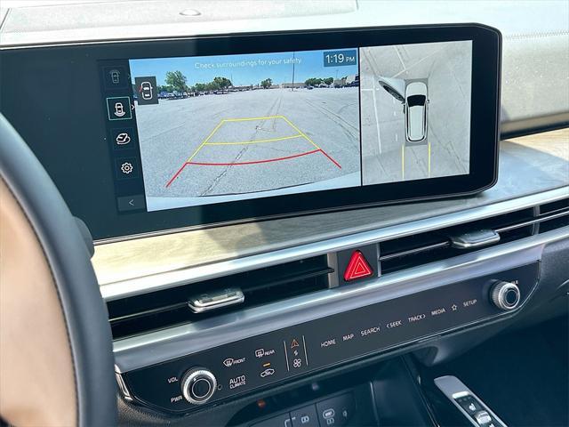 new 2025 Kia Sorento car, priced at $44,055