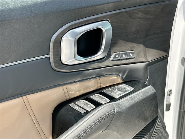 new 2025 Kia Sorento car, priced at $44,055