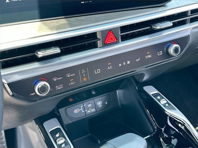 new 2025 Kia Sorento car, priced at $44,055