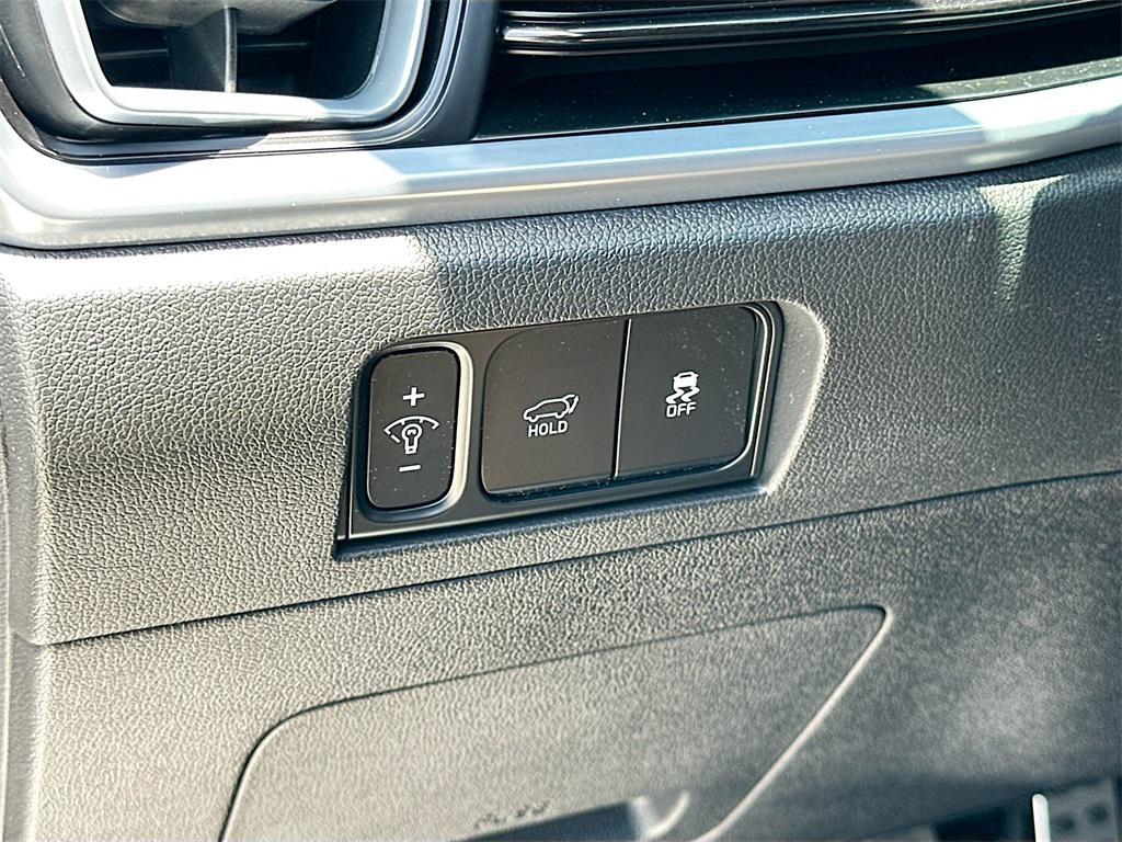 new 2025 Kia Sorento car, priced at $42,085