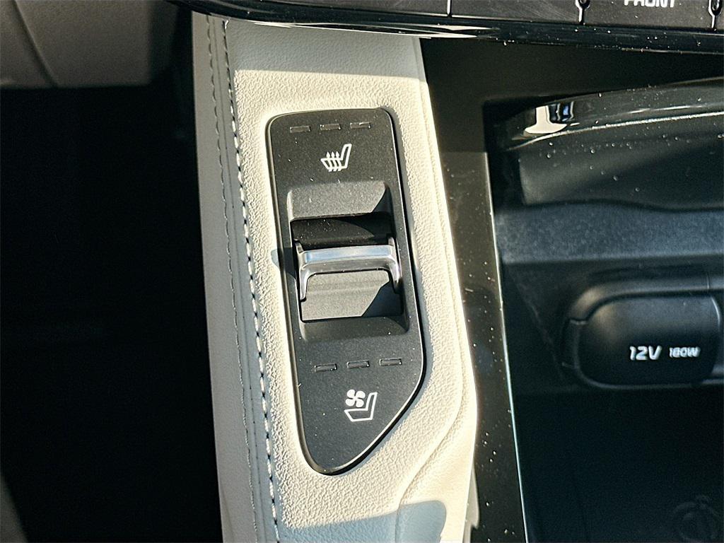 new 2025 Kia Telluride car, priced at $40,036