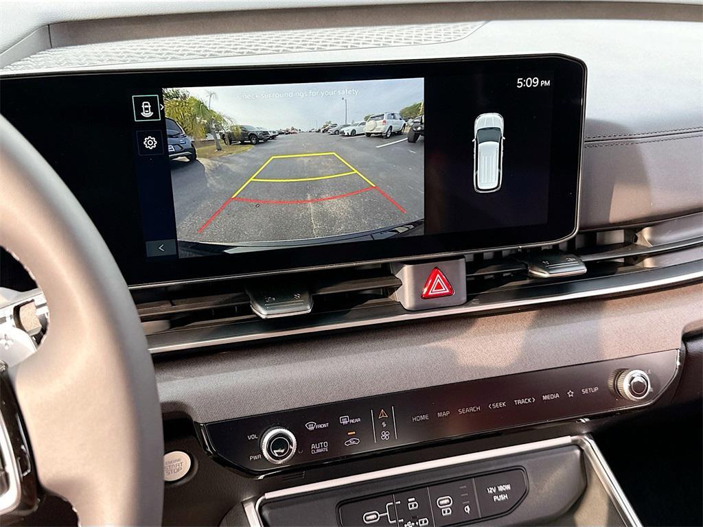 new 2025 Kia Carnival Hybrid car, priced at $42,053
