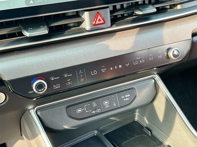new 2025 Kia Carnival Hybrid car, priced at $42,094