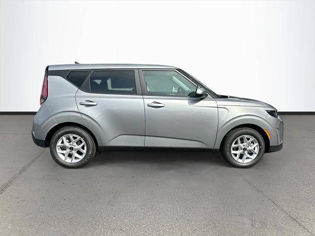 new 2025 Kia Soul car, priced at $20,913