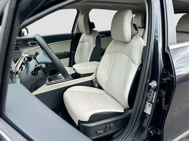new 2026 Kia Sportage car, priced at $31,904