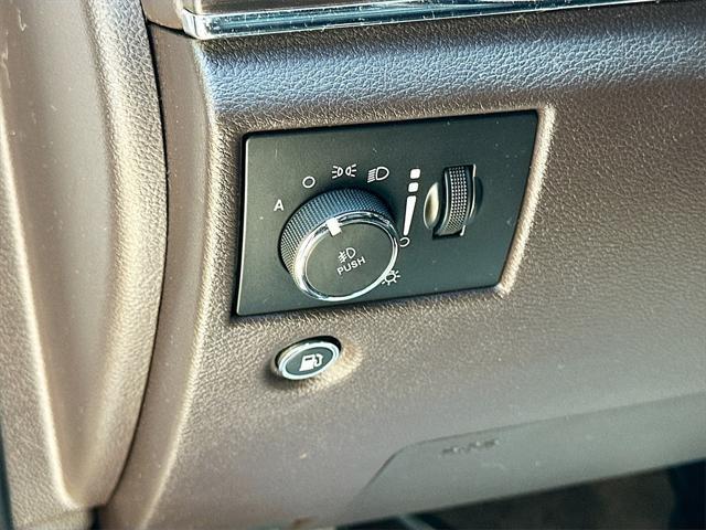 used 2019 Jeep Grand Cherokee car, priced at $23,551