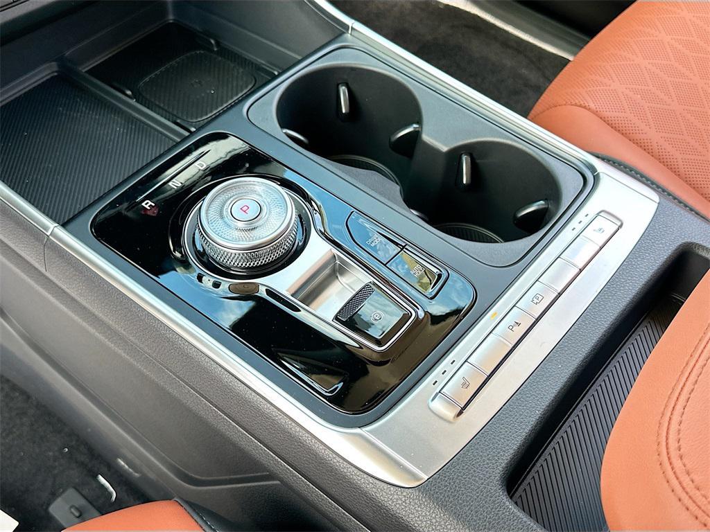 new 2026 Kia Carnival Hybrid car, priced at $43,693
