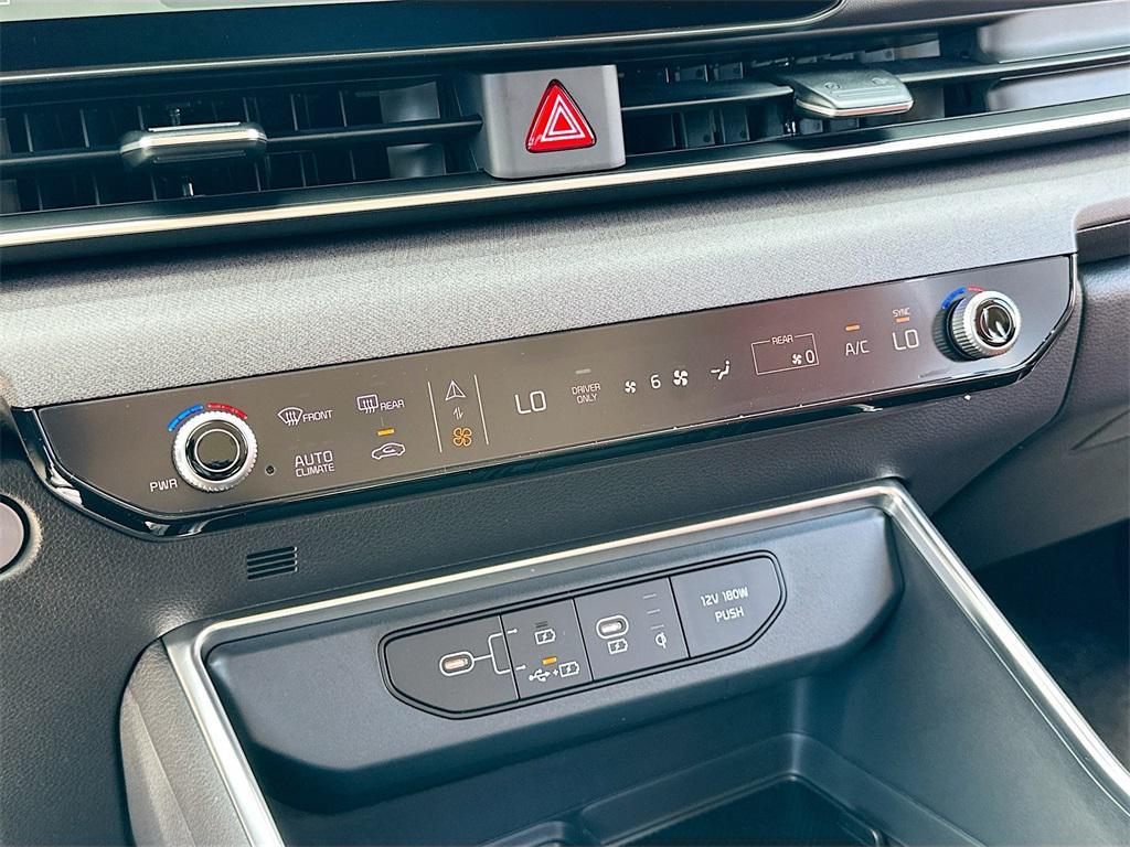 new 2026 Kia Carnival Hybrid car, priced at $43,693