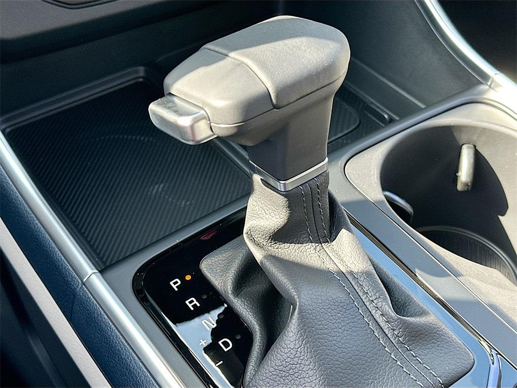 new 2026 Kia Carnival car, priced at $40,945