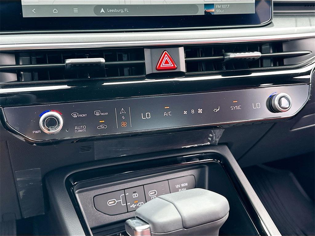 new 2025 Kia K5 car, priced at $29,229