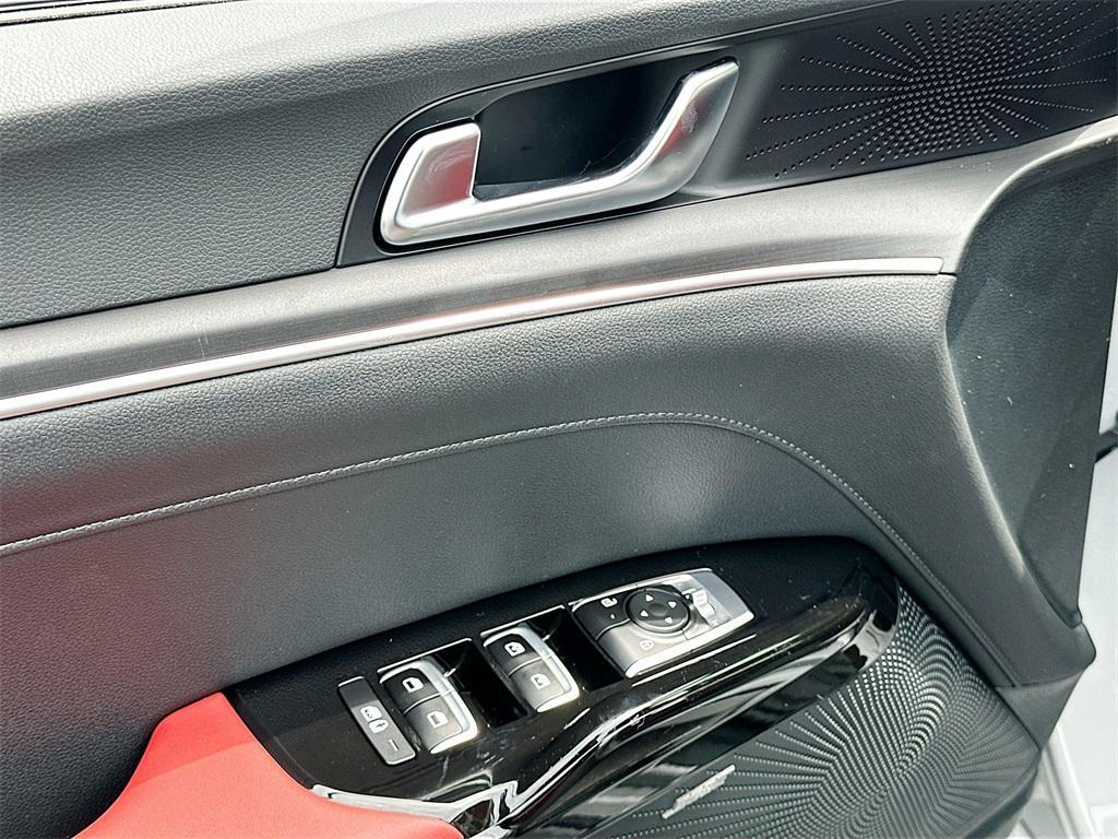 new 2025 Kia K5 car, priced at $29,229