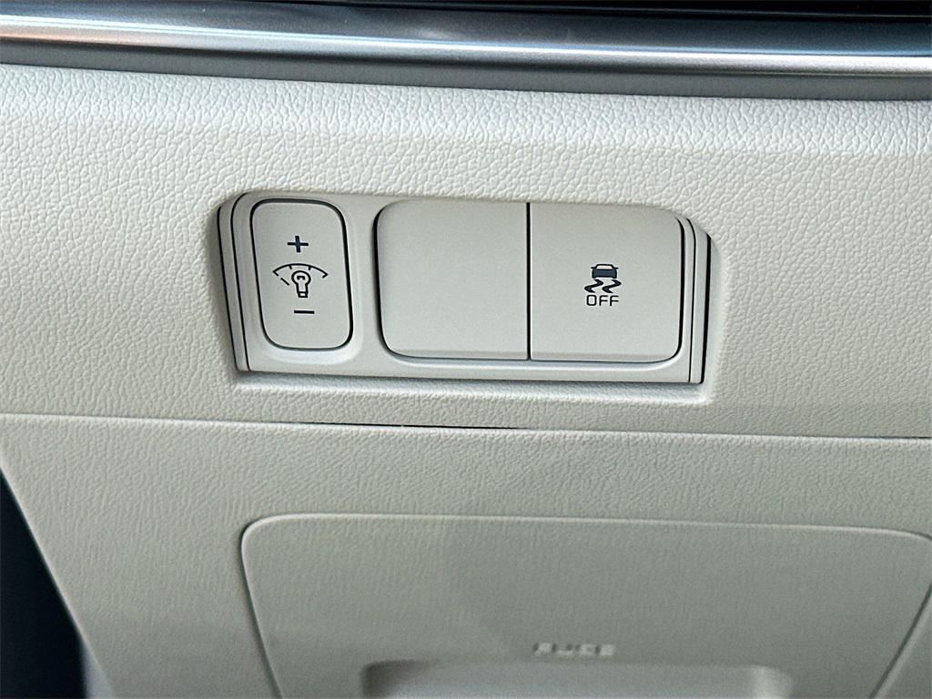 new 2026 Kia Sorento car, priced at $34,251