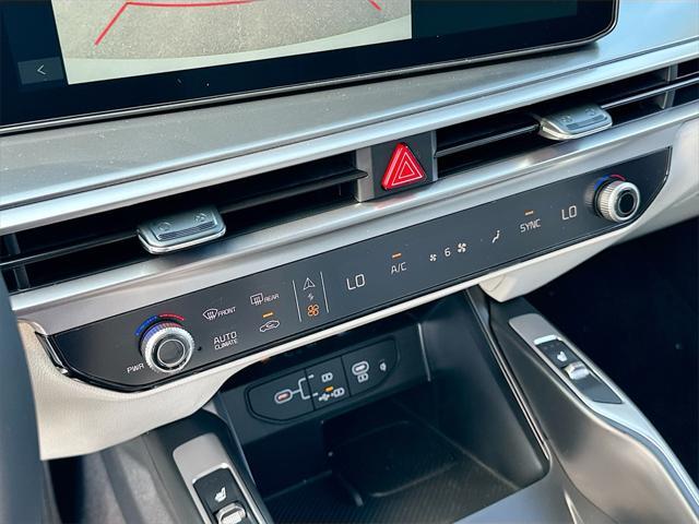 new 2025 Kia Sorento car, priced at $35,470