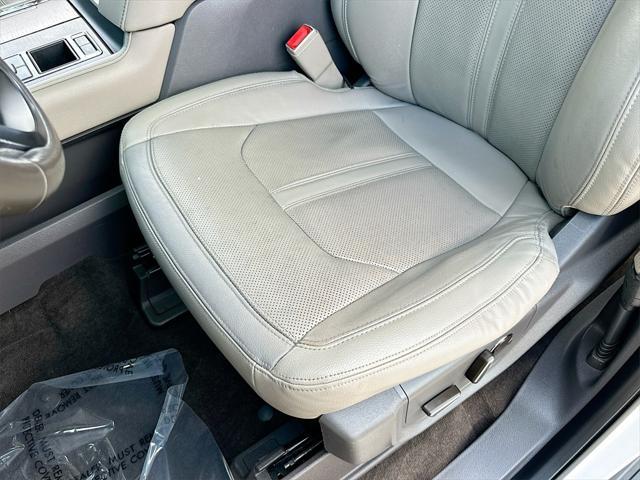 used 2019 Ford Expedition car, priced at $28,991