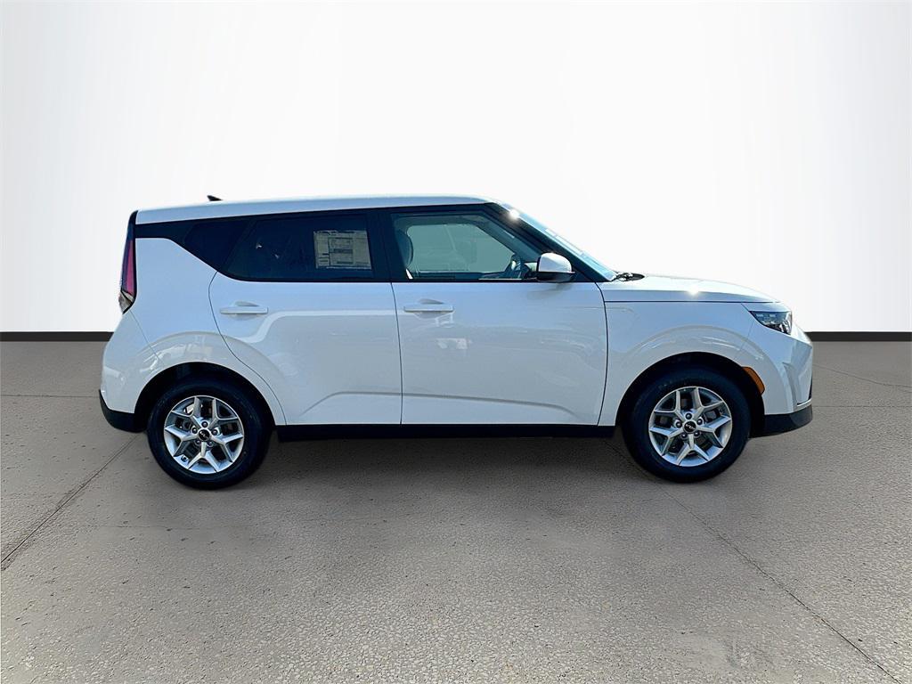 new 2025 Kia Soul car, priced at $21,322