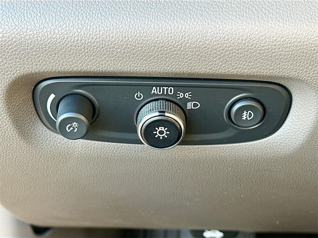 used 2020 Chevrolet Traverse car, priced at $20,991