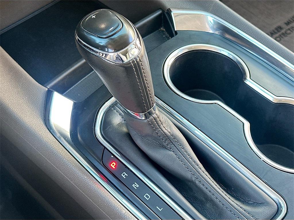 used 2020 Chevrolet Traverse car, priced at $20,991